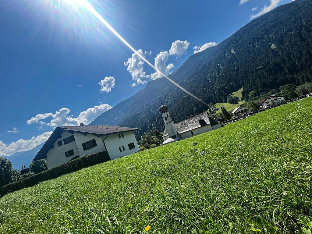 Haus Netzer Elisabeth Apartment Sankt Gallenkirch Bagian luar foto
