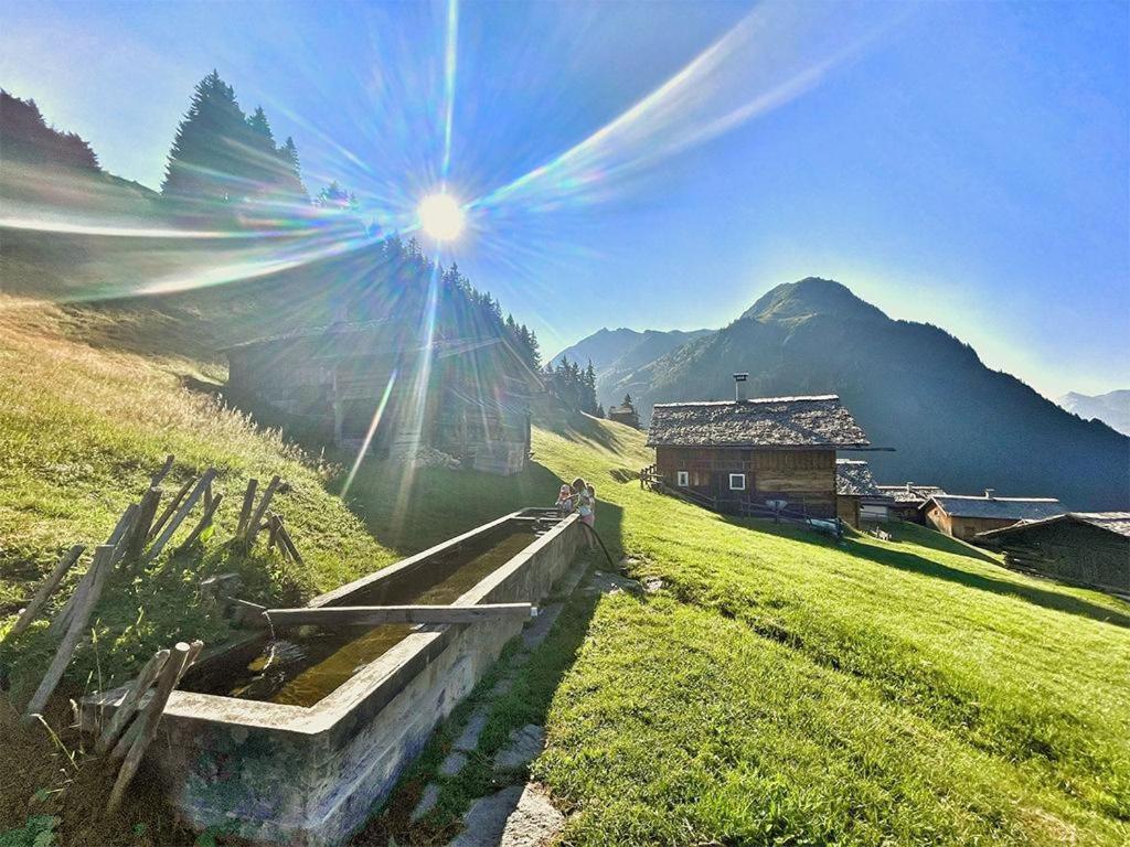 Haus Netzer Elisabeth Apartment Sankt Gallenkirch Bagian luar foto