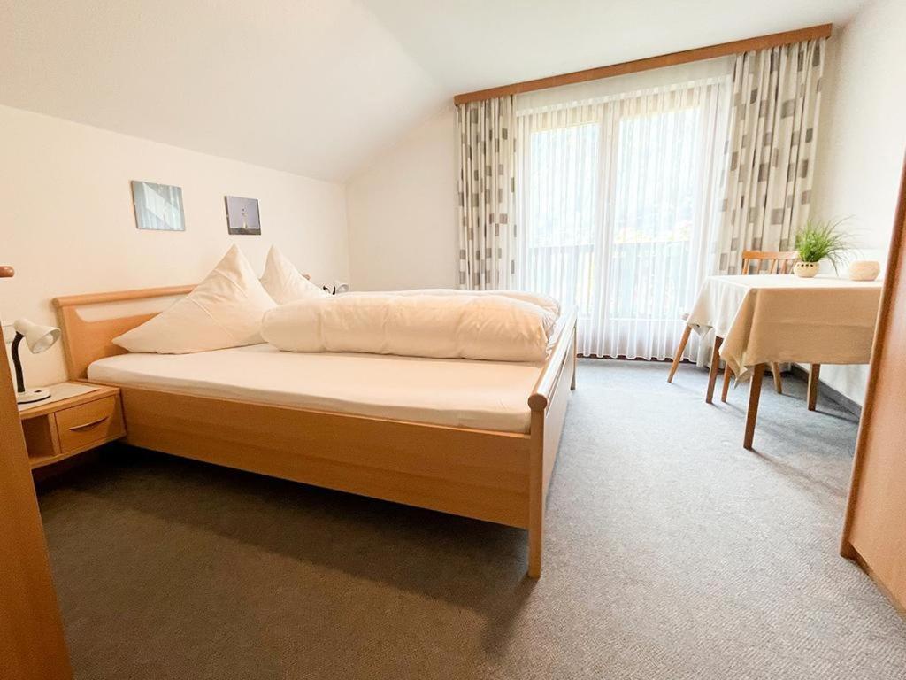 Haus Netzer Elisabeth Apartment Sankt Gallenkirch Bagian luar foto