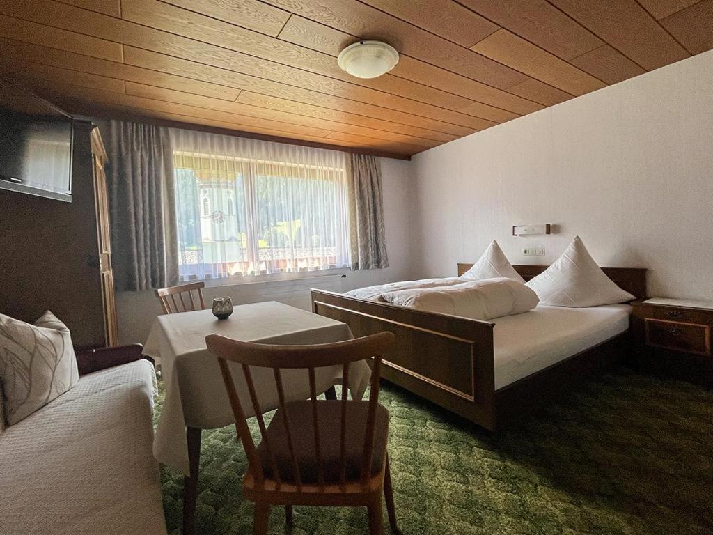 Haus Netzer Elisabeth Apartment Sankt Gallenkirch Bagian luar foto